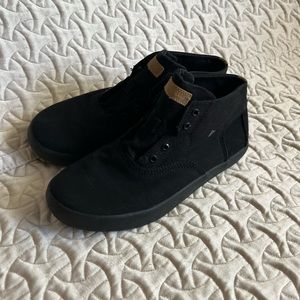 Sperry Wahoos • Boys Size 4